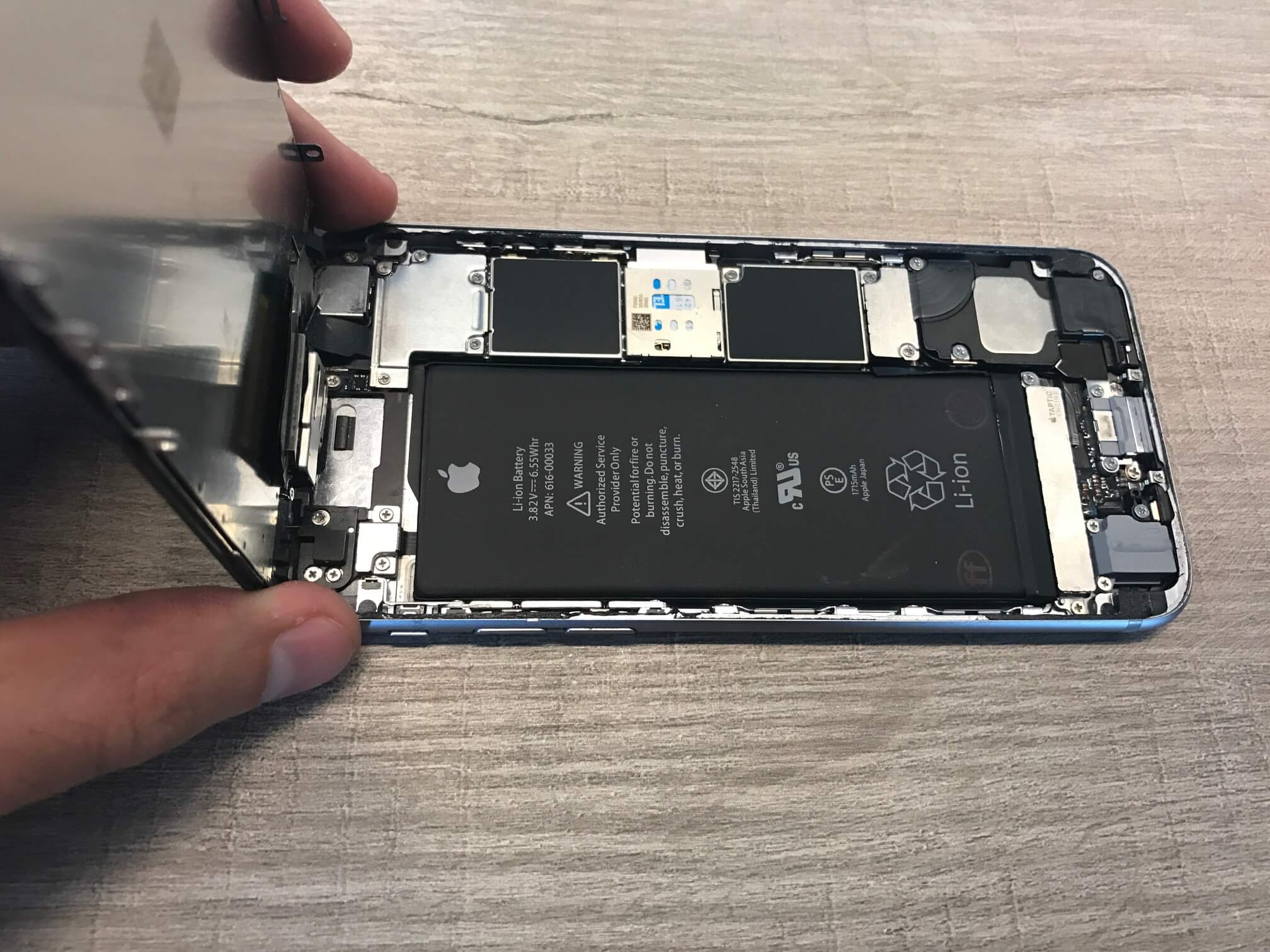 Niet meer geldig straf Schrijf op iPhone 6s toestellen hebben problemen met de batterij